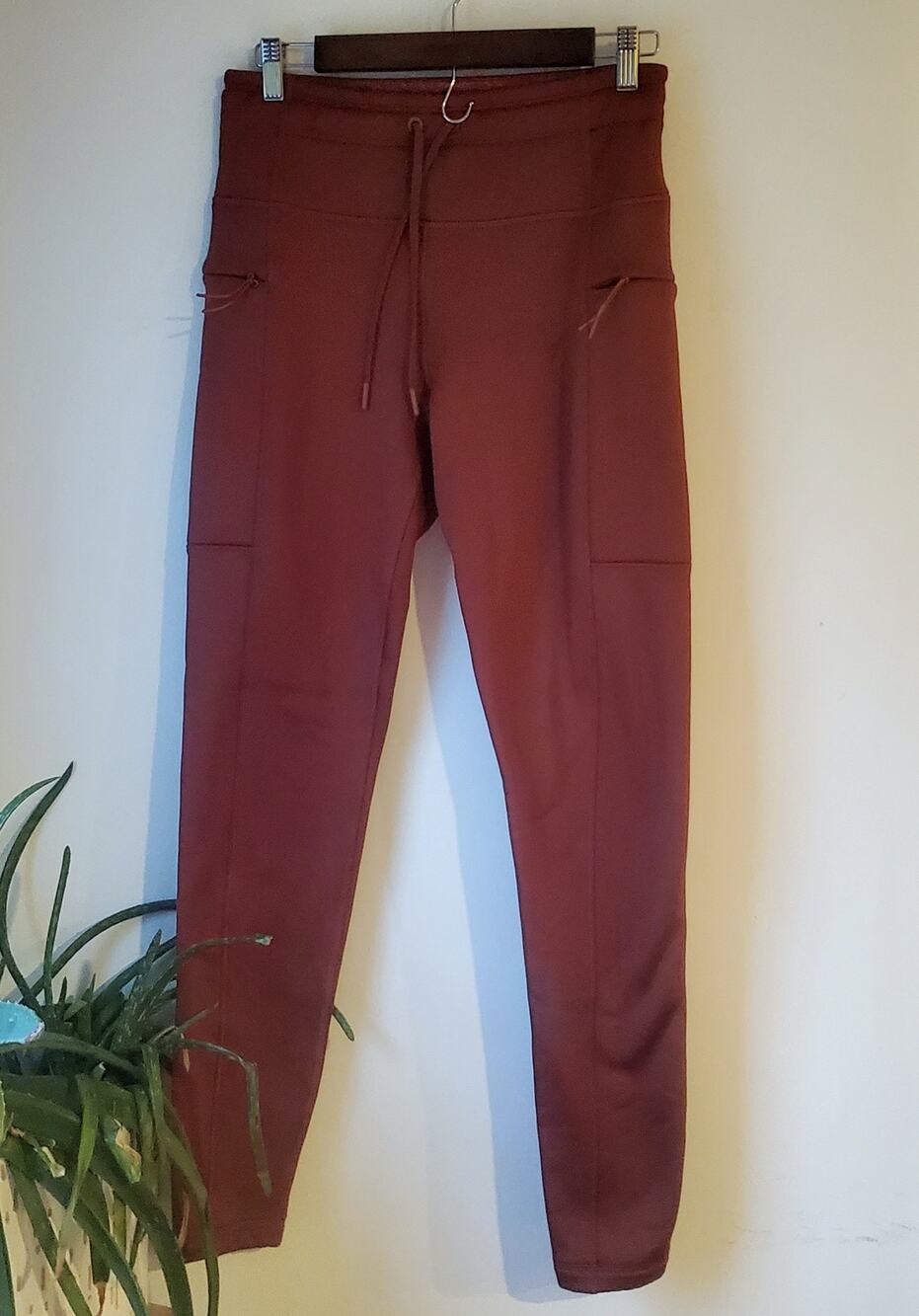 Old Navy Womens Go Dry Burnt Orange Fleece Lined Leggings Size MT Sports Leisure